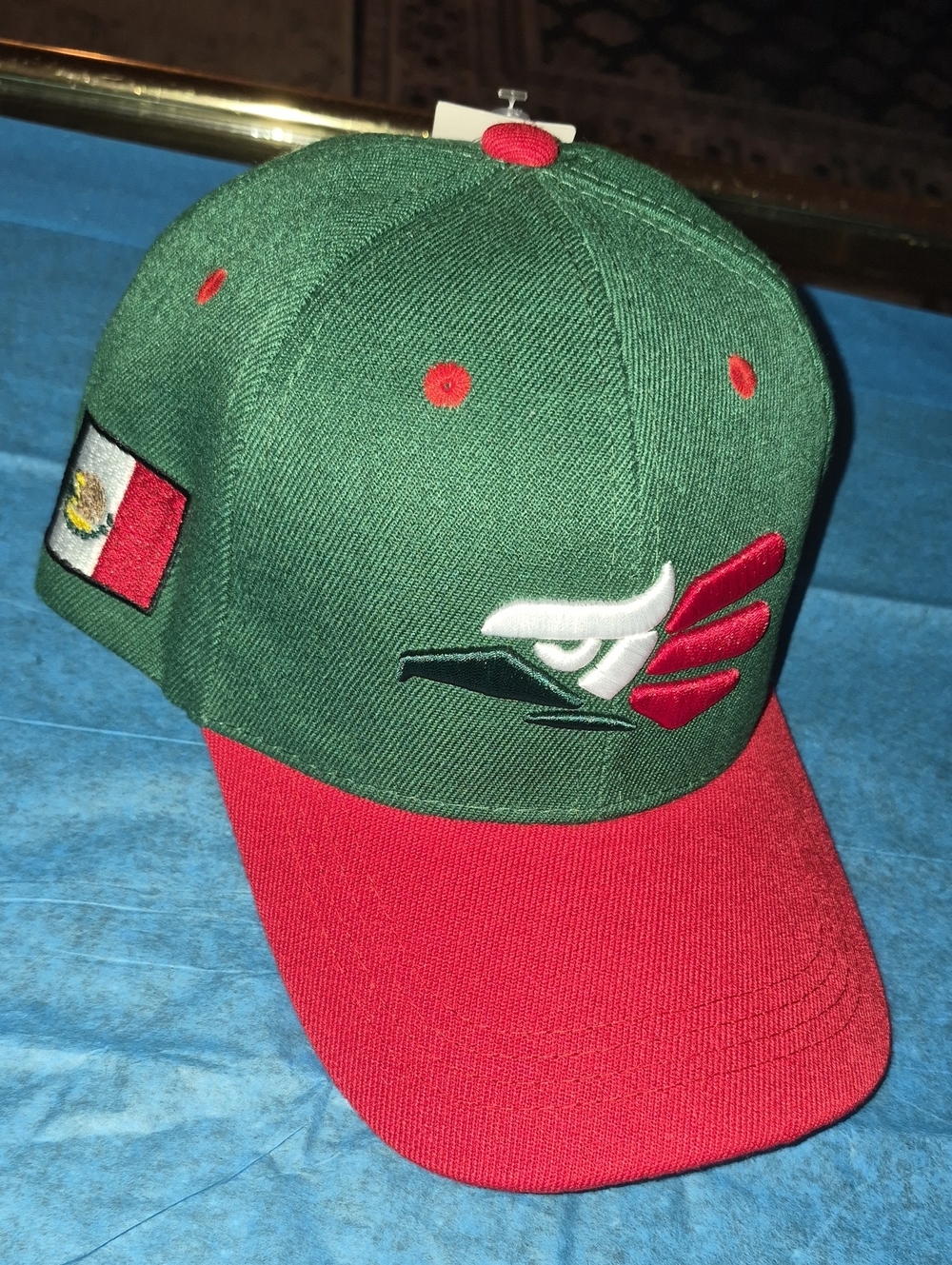 Green and Red Baseball Cap with Embroidered Wing Logo (MÉXICO)